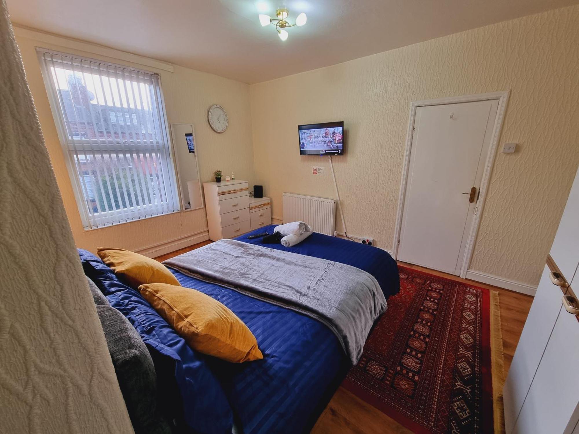 Spacious Two Bedroom House, Parking And Wifi Leeds  Exteriér fotografie