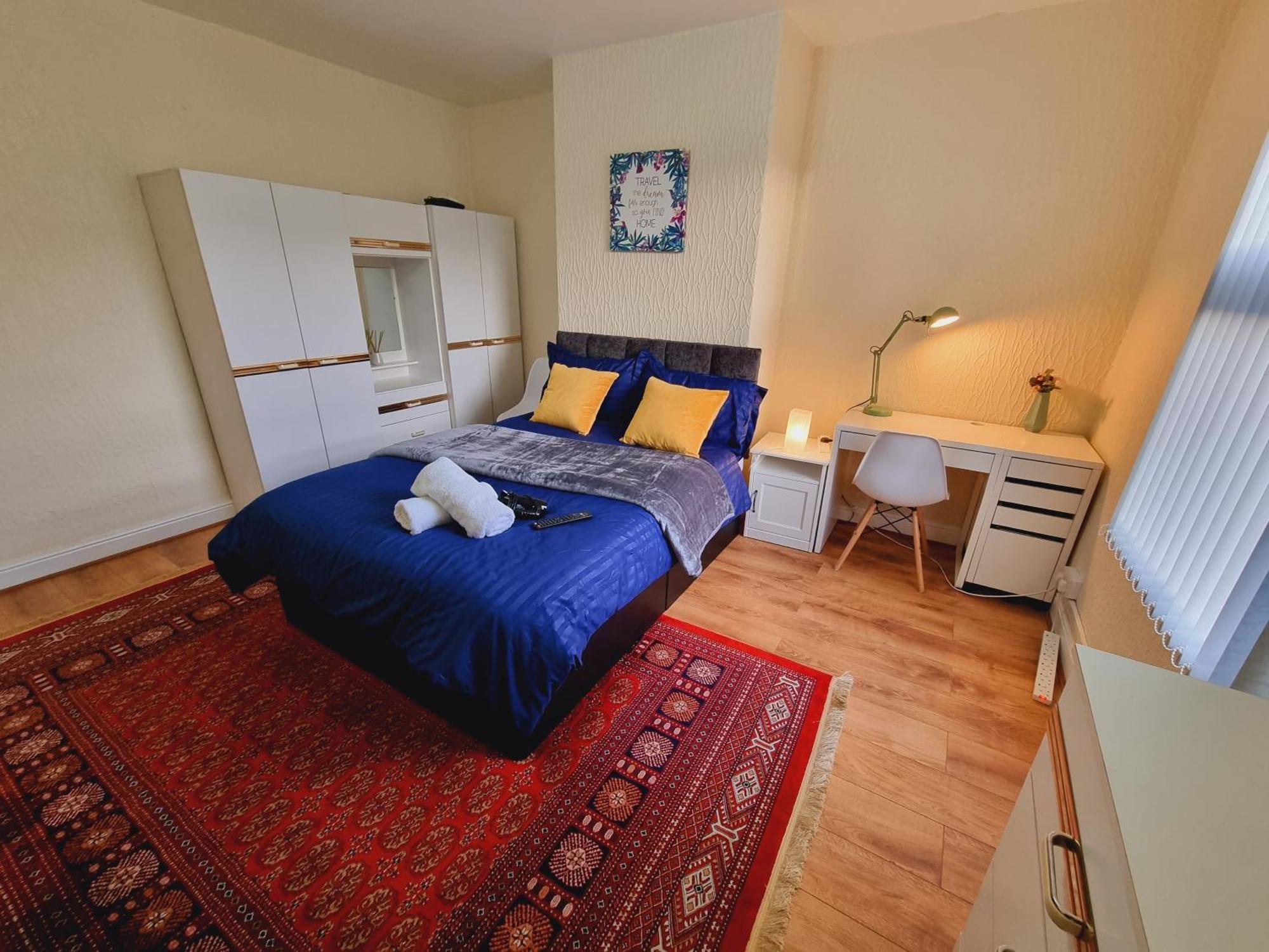 Spacious Two Bedroom House, Parking And Wifi Leeds  Exteriér fotografie